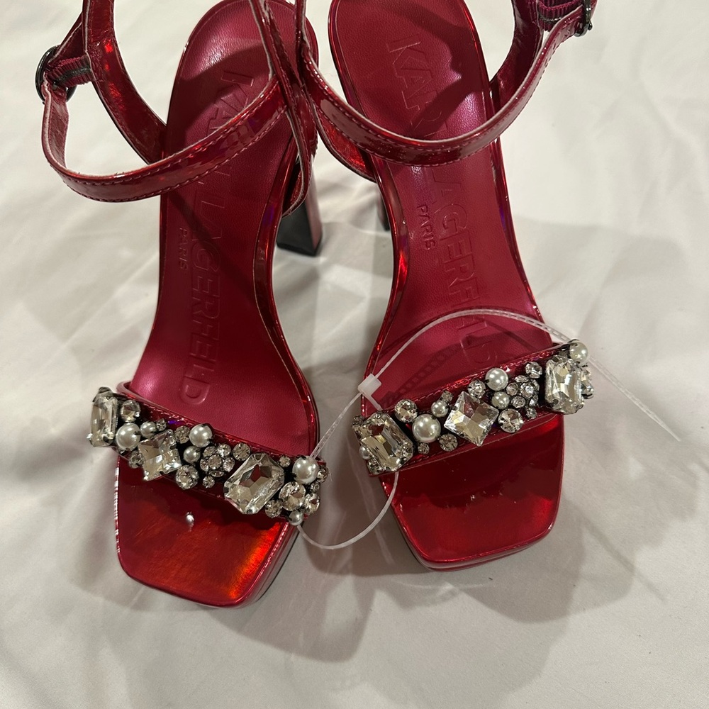 Karl Lagerfeld Paris Jewel Platform Sandal Size 6.5M / EU 37